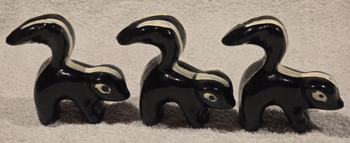Vintage 1940s chalkware skunk - chalkware,